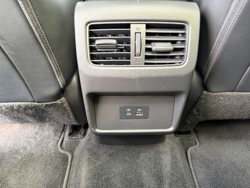 Used 2023 Nissan Rogue SV w/ SV Premium B Package image 33