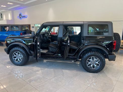 New 2025 Ford Bronco 4-Door AWD/4WD image 7