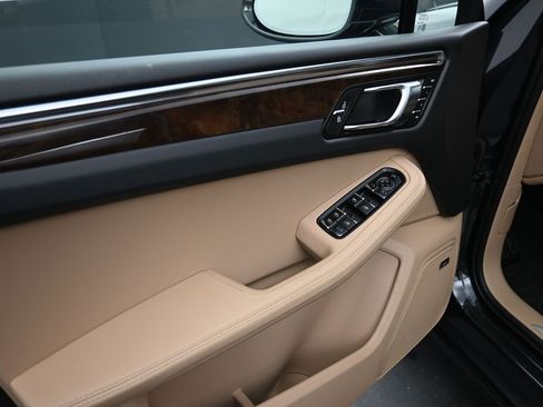 New 2026 Porsche Macan S AWD/4WD image 12