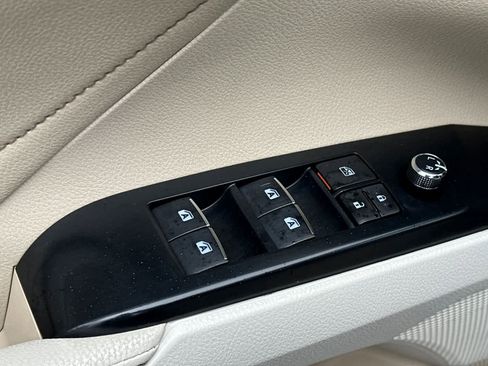 Used 2018 Toyota Camry XLE w/ Driver Assist Package image 13