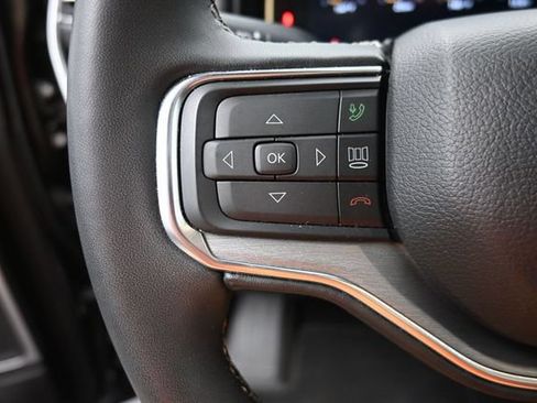 Used 2024 Jeep Wagoneer Series II AWD/4WD image 32