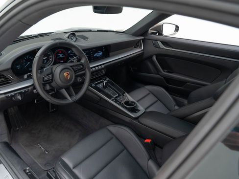 Certified 2024 Porsche 911 Carrera S image 4