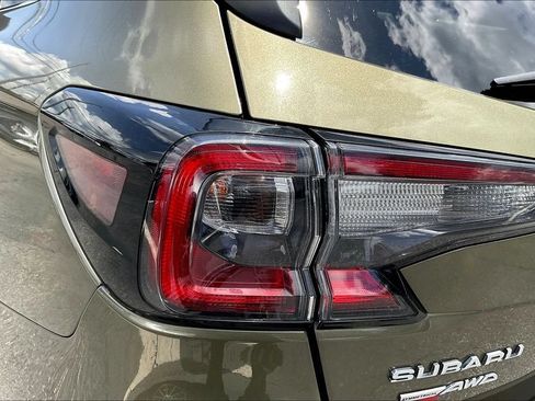 Used 2022 Subaru Outback Touring XT w/ Popular Package #2 AWD/4WD image 23