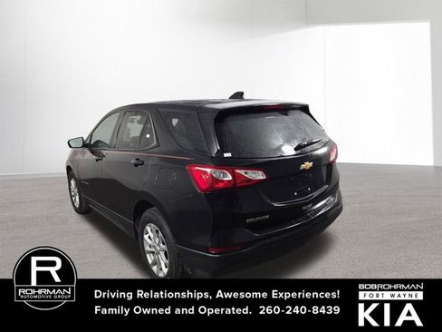 Used 2021 Chevrolet Equinox LS w/ LS Convenience Package image 9