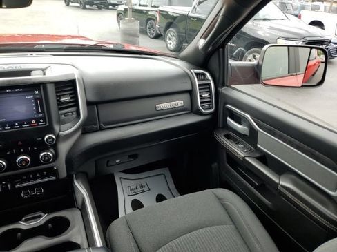 Used 2021 RAM 2500 Big Horn w/ Night Edition AWD/4WD image 15