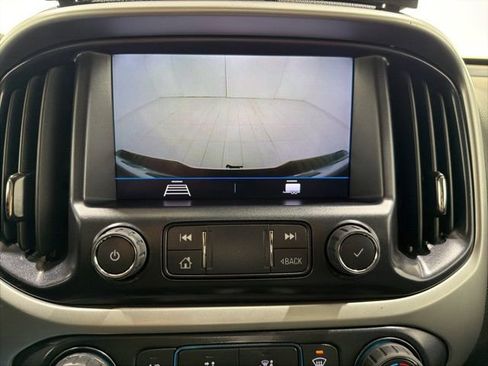 Used 2022 Chevrolet Colorado LT w/ LT Convenience Package image 35