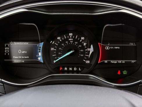 Used 2018 Ford Fusion SE w/ Equipment Group 602A FWD image 32