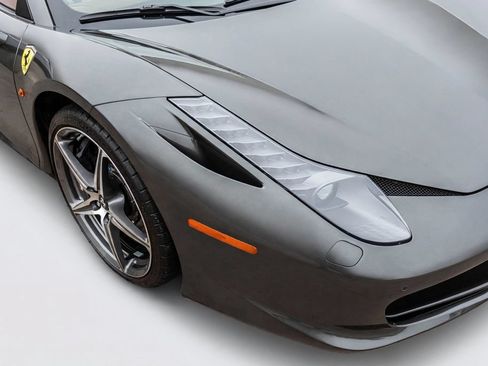 Used 2013 Ferrari 458 Spider RWD image 12