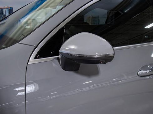 New 2026 Mercedes-Benz GLC 300 4MATIC image 10