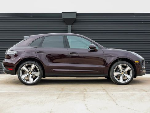 Certified 2026 Porsche Macan AWD/4WD image 8