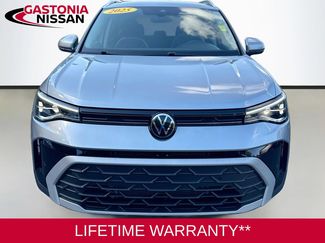 Used 2025 Volkswagen Taos SE AWD/4WD video 2