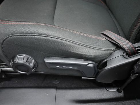 Used 2020 Jeep Wrangler Rubicon image 12