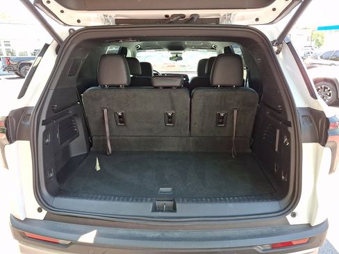 Certified 2026 Chevrolet Traverse LT AWD/4WD image 30