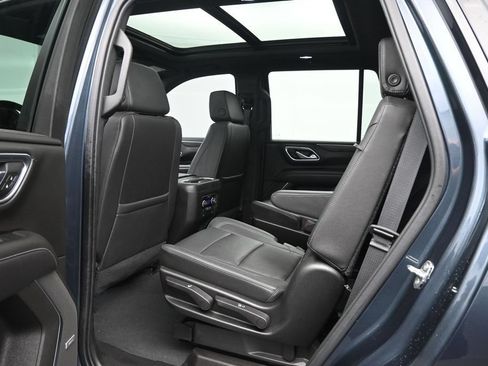 Used 2021 Chevrolet Tahoe Z71 w/ Z71 Signature Package AWD/4WD image 25