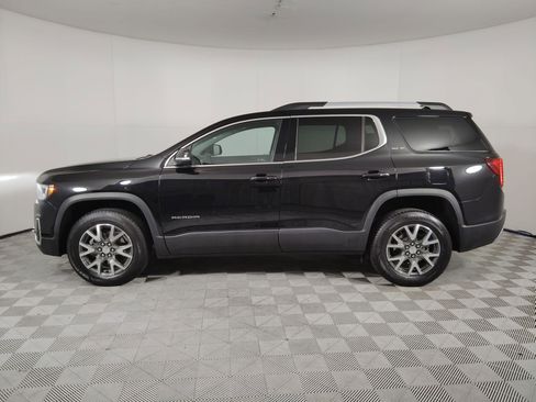 Used 2023 GMC Acadia SLE w/ Driver Convenience Package image 2