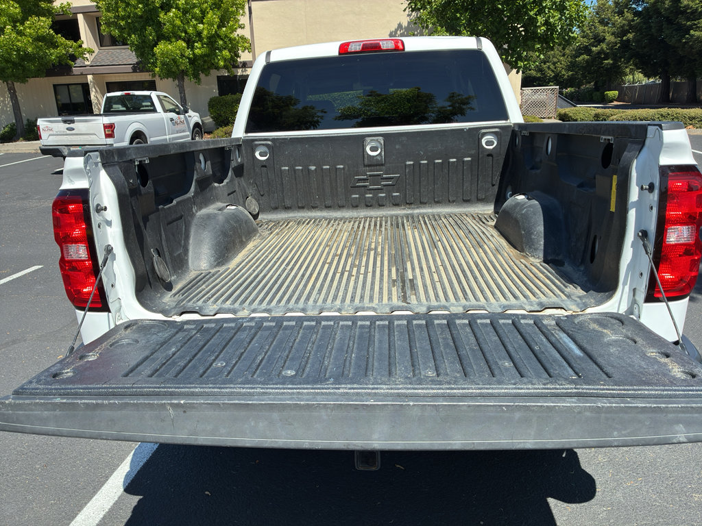 Used 2017 Chevrolet Silverado 1500 LT w/ LT Eassist Package RWD image 7