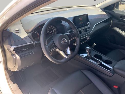 Used 2022 Nissan Altima 2.5 SR FWD image 18