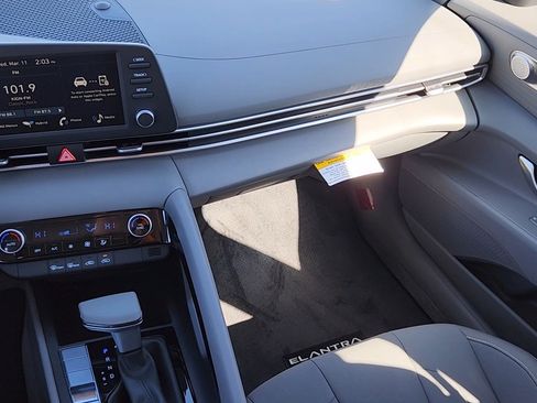 New 2026 Hyundai Elantra Blue image 6