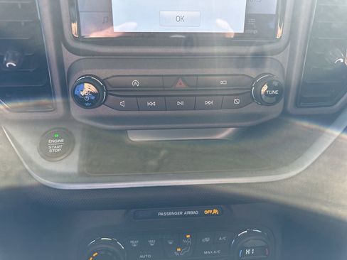 Used 2021 Ford Bronco Sport Badlands image 4