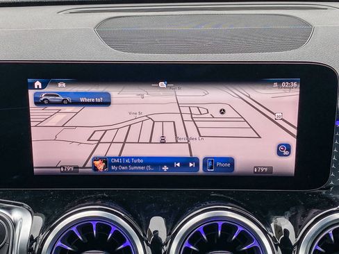 New 2025 Mercedes-Benz GLB 250 4MATIC image 12