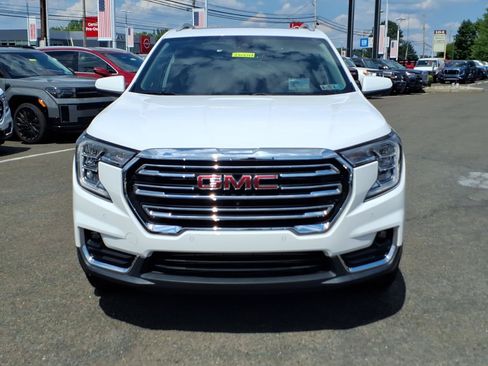 Certified 2022 GMC Terrain SLT w/ Infotainment Package II AWD/4WD image 9