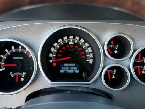 Used 2012 Toyota Tundra Limited w/ Platinum Pkg image 26