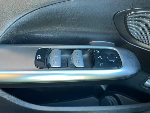 Used 2022 Mercedes-Benz C 300 Sedan image 30
