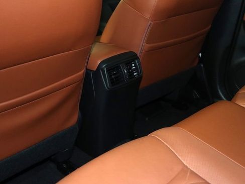 Used 2018 Nissan Rogue SL w/ Premium Package image 15