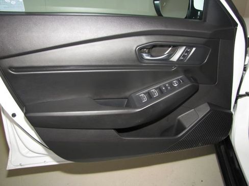 Used 2024 Honda Accord EX-L image 10