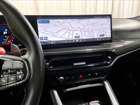 Used 2025 BMW M4 Competition image 19