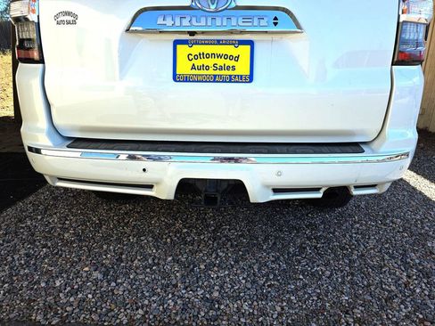 Used 2016 Toyota 4Runner Limited image 32