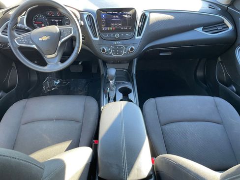 Used 2024 Chevrolet Malibu LT image 41