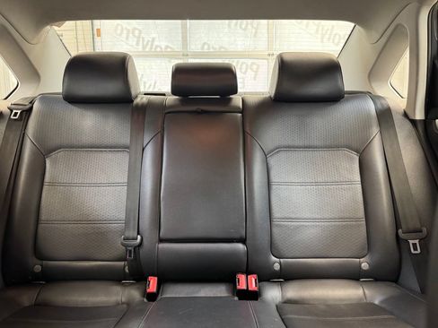 Used 2013 Volkswagen Passat 2.5 SE FWD image 15