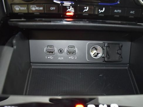 New 2025 Jeep Grand Cherokee Summit image 27