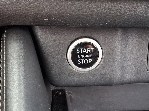 Used 2021 Nissan Rogue SL w/ Premium Package AWD/4WD image 28