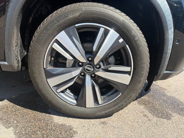 Used 2023 Nissan Rogue SL w/ SL Premium Package AWD/4WD image 13