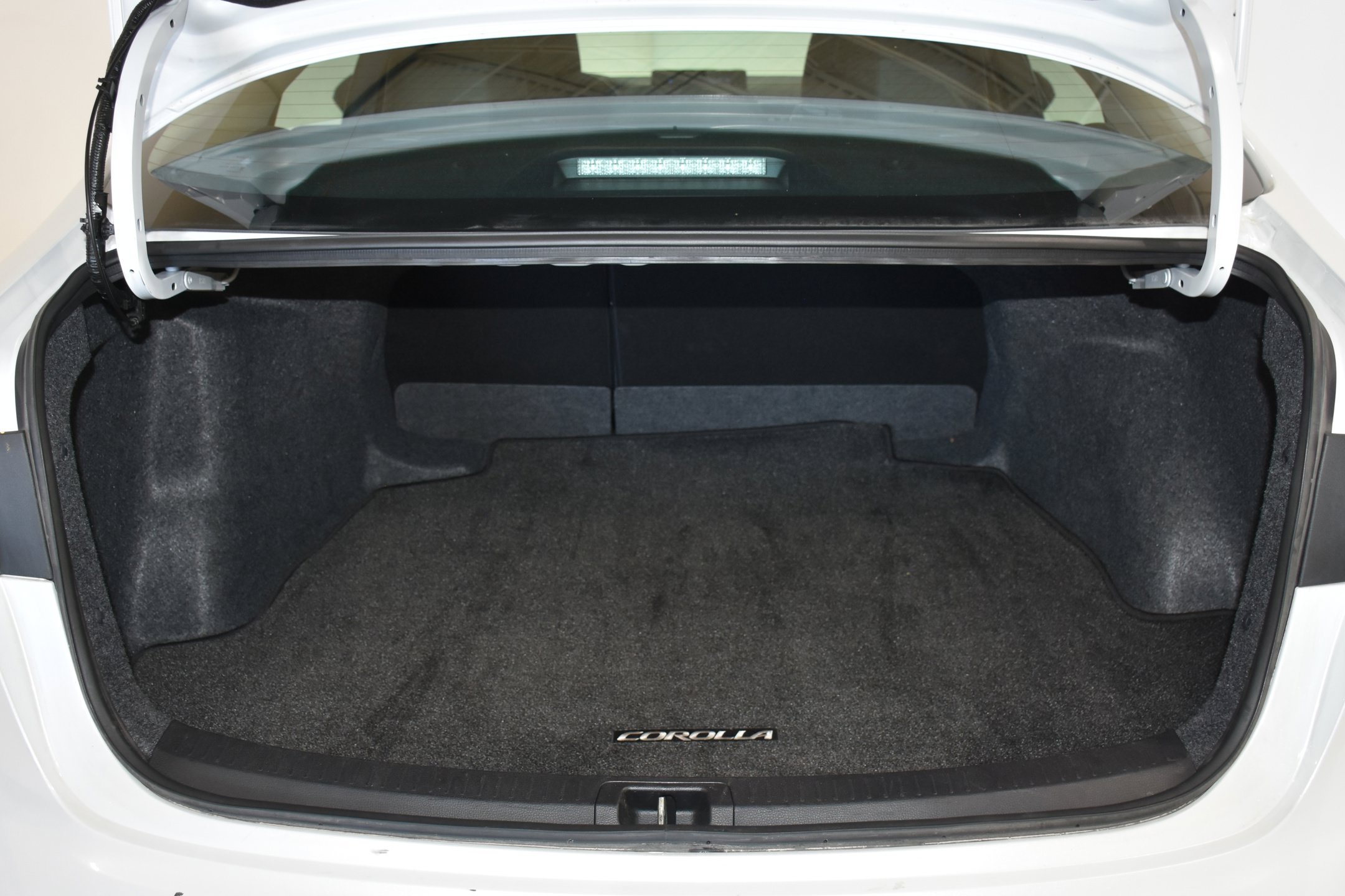 Used 2026 Toyota Corolla LE FWD image 28