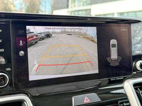 Certified 2023 Kia Sorento S w/ Panoramic Sunroof Package image 20