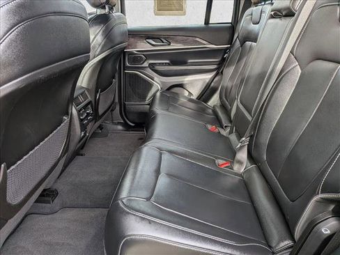 Used 2022 Jeep Grand Cherokee Limited 4xe image 19