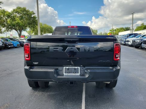 Used 2025 RAM 3500 Tradesman AWD/4WD image 8