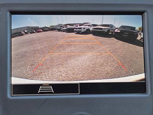 Used 2024 Chevrolet Equinox LT image 28