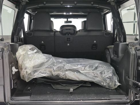 Used 2023 Jeep Wrangler Sahara w/ Cold Weather Group image 25