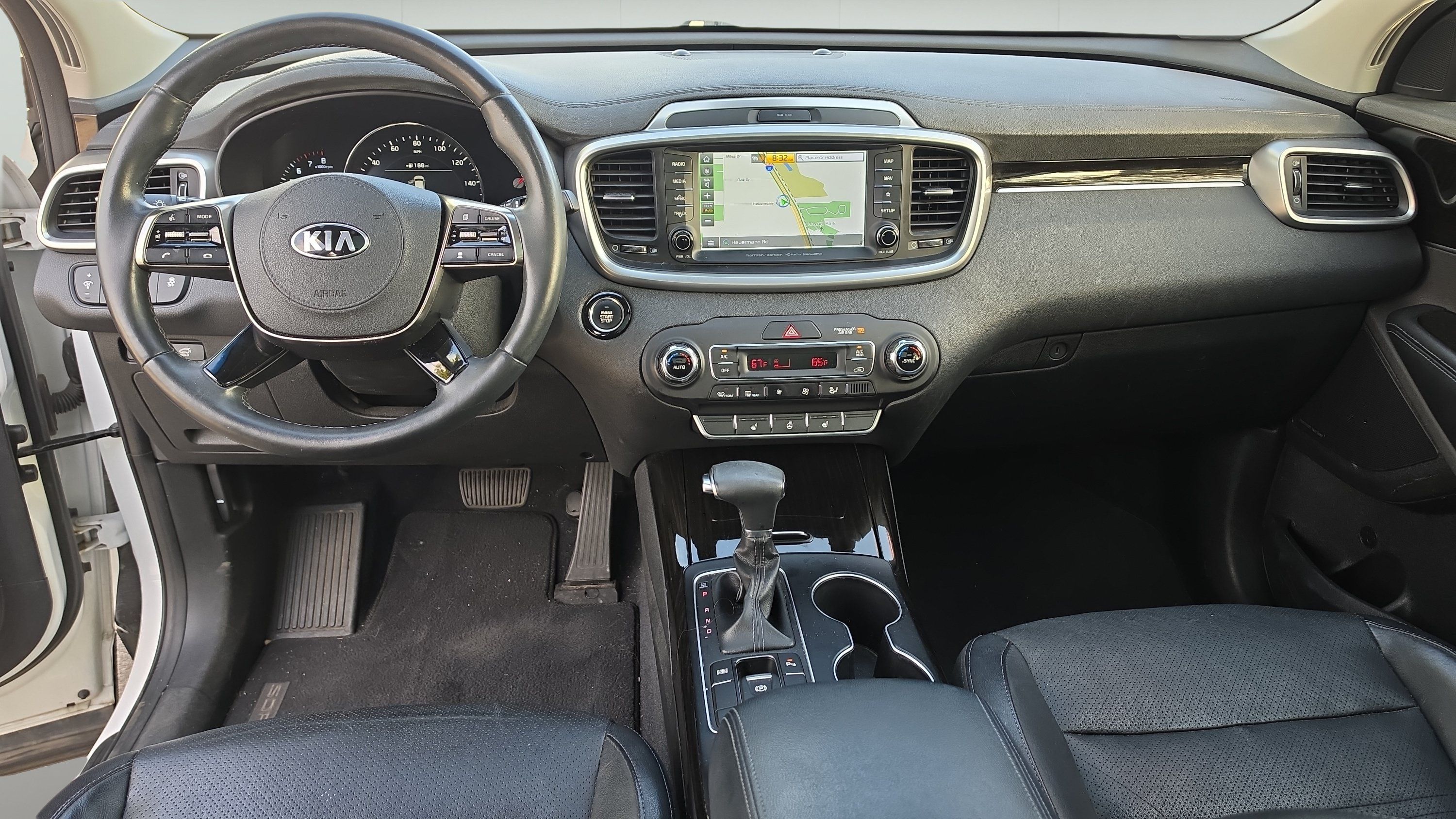 Used 2019 Kia Sorento EX w/ EX Touring Package FWD image 23