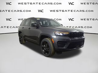 New 2025 Jeep Grand Cherokee Altitude video 2