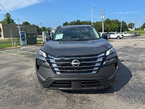 Used 2025 Nissan Rogue S FWD image 8