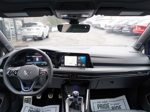 Used 2023 Volkswagen Golf R image 50