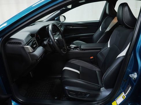 Certified 2025 Toyota Camry SE image 10