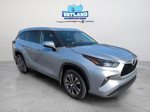 Used 2023 Toyota Highlander L image 7