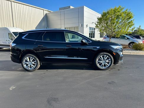 Used 2023 Buick Enclave Premium w/ Experience Buick Package AWD/4WD image 6