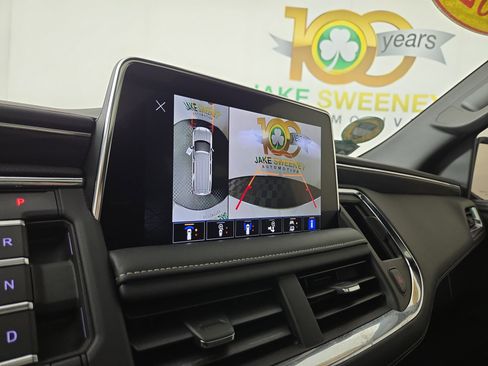 Used 2022 GMC Yukon SLT w/ SLT Premium Package image 22